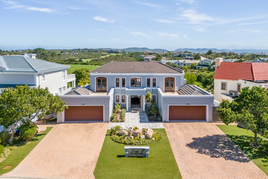 4 Bedroom Property for Sale in Pezula Golf Estate Western Cape